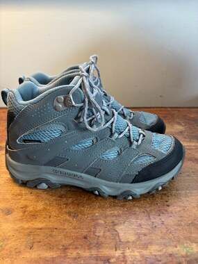 Merrell Kids Girls Moab 3 Mid WTRPF Hiker Boot, Size 5.5 M.